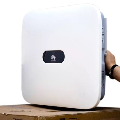 Huawei SUN2000-12/15/17/20/25KTL-M5 Inversor de três fases 50Hz / 60Hz Frequência de saída