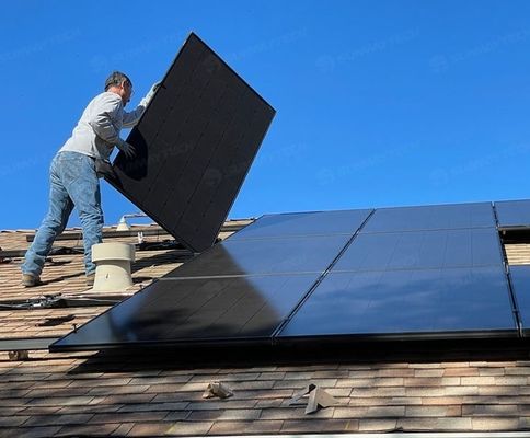 182mmx182mm Tamanho da célula Painel solar para Roteador de telhado integrado Powerbank luminoso canadense